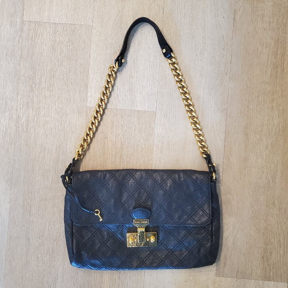 Marc Jacobs Baroque Quilted Single Stitch L Leather Purse Gold Chain Key READ